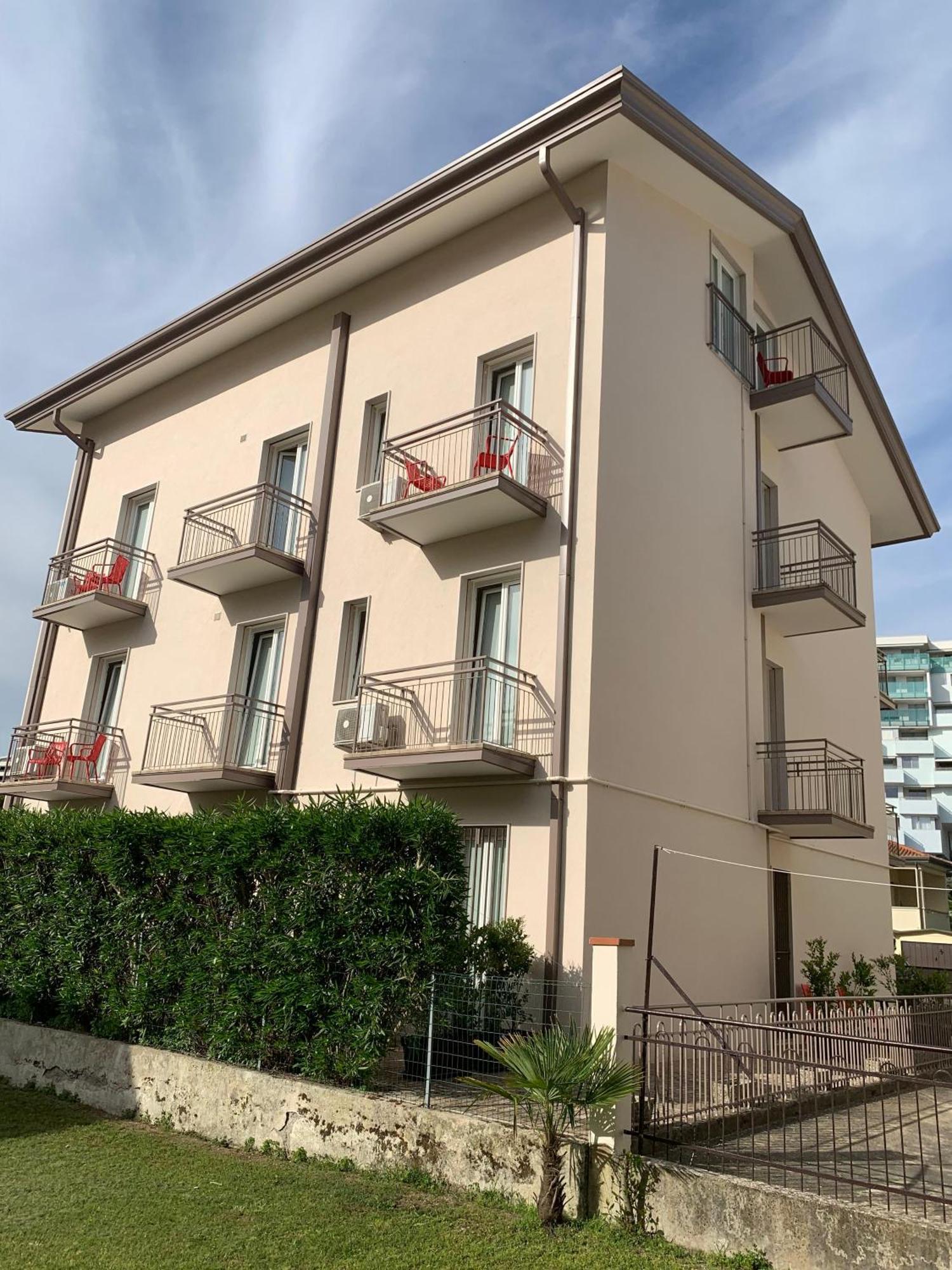Dainese Apartments, Casa Ester Lido di Jesolo Exteriér fotografie